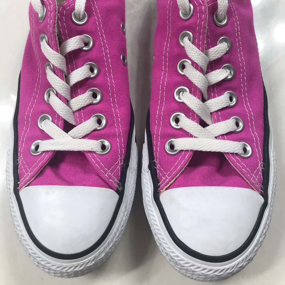 Converse All Star Low Top Pink women’s size 6.5